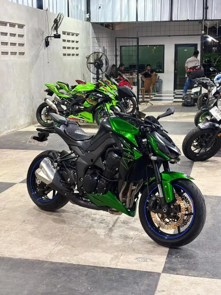 KAWASAKI Z1000 SUGOMI LOW KM ANTIK