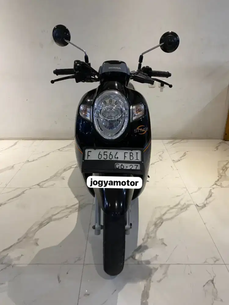 2 - honda scoopy sporty 2017
