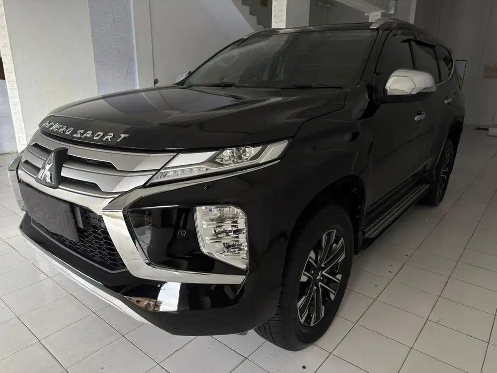 Pajero Dakar 4x2 AT 2023 Hitam