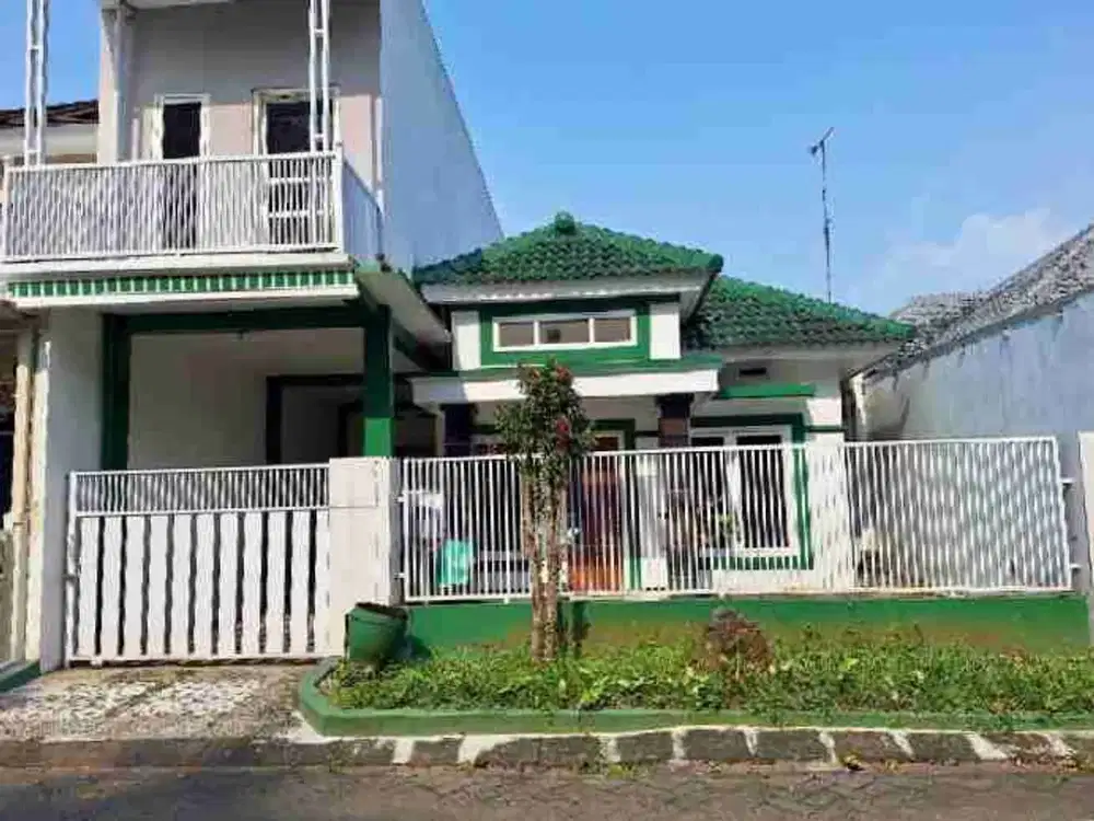 Rumah Terawat Plus Furnish Perum Villa Bukit Tidar VBT