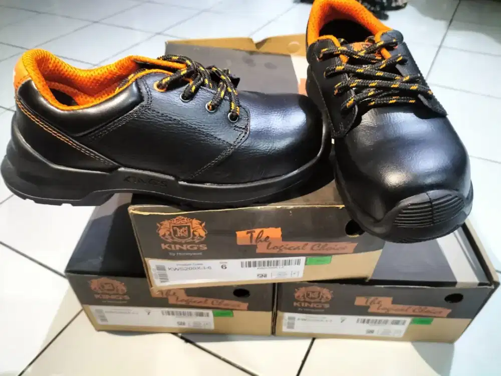 Sepatu safety king 3 pasang komplit ada dus