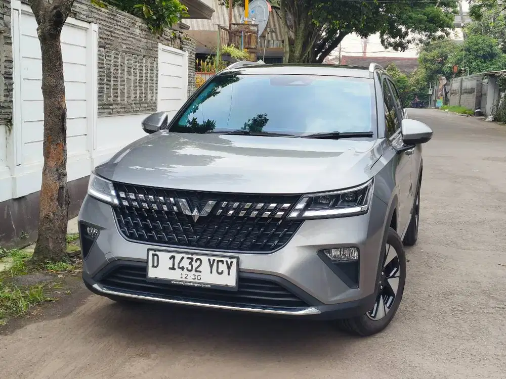 wuling alvez EX 1.5 at matic 2025 abu km 1rban mulus bandung