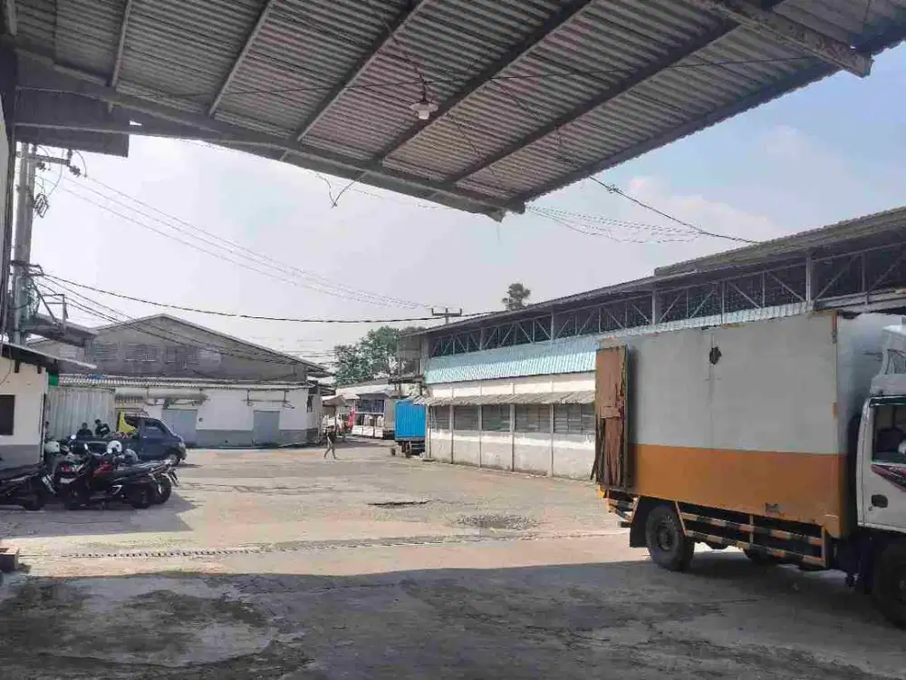 Disewakan Gudang Siap Pakai Lokasi Akses Jalan Raya Bogor Bisa Container