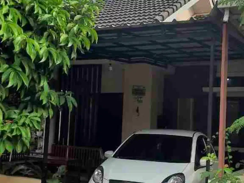 Jual Cepat Rumah Hook Luas 180m² Strategis dekat Pintu Toll di Harapan Mulya Regency