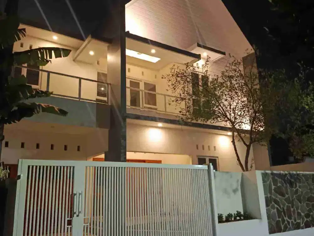DIJUAL RUMAH BRAND NEW  BANGUNAN BARU LETAK STRATEGIS RAWAMANGUN