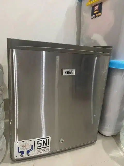 Jual kulkas Mini GEA