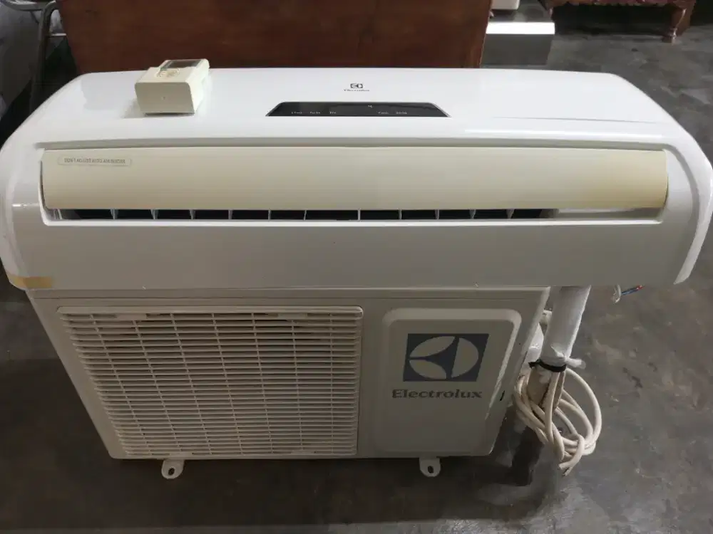 AC 1/2 pk Electrolux ORI dingin dan normal, siap pasang ke lokasi