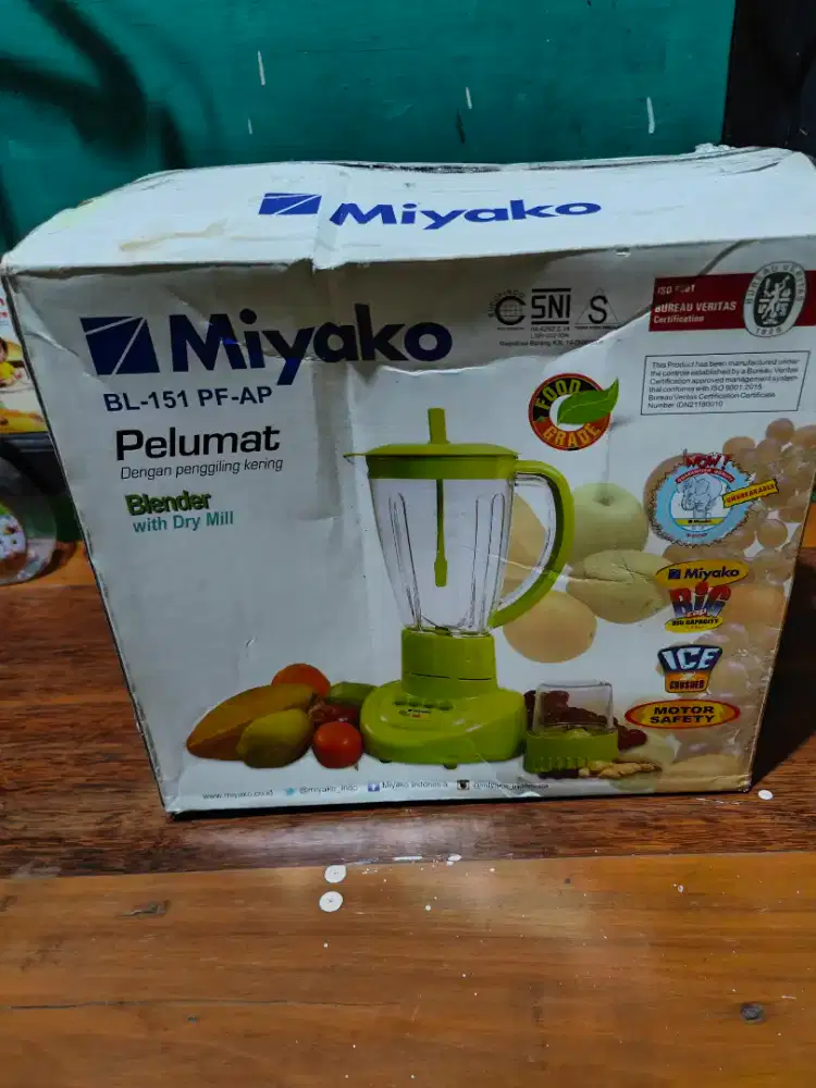 Blender Miyako model BL-151 PF-AP