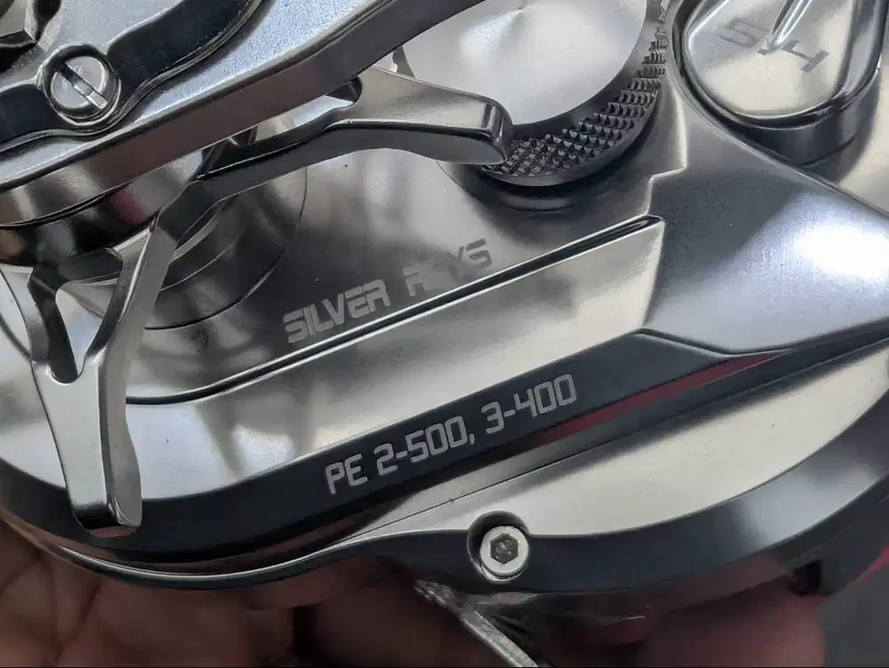 REEL PANCING OH SILVER RAYS 300-SJ-L (HENDLE KIRI) RASIO 5.4 LIKE NEW