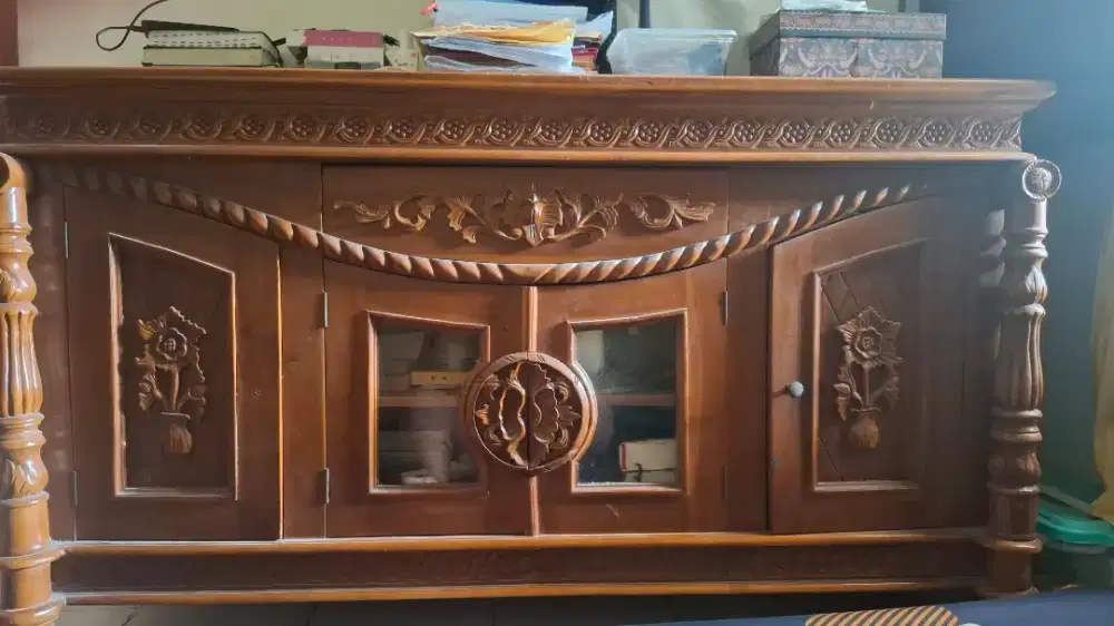 Lemari tv kayu jati asli