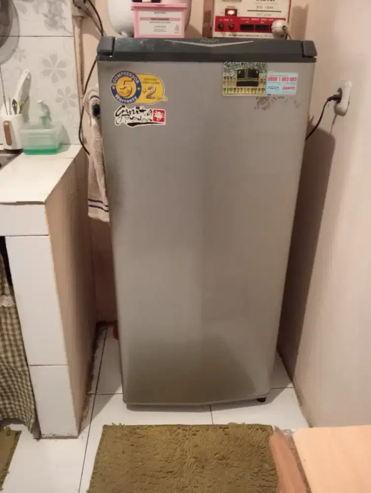 Kulkas AQUA 1 pintu