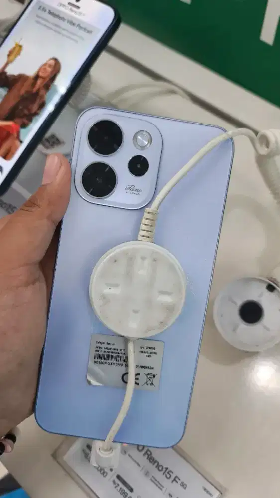 Oppo Reno 15 F 5G, Bisa cicilan pakai kredivo