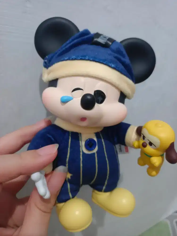 Mickey mouse miniso blind box secret