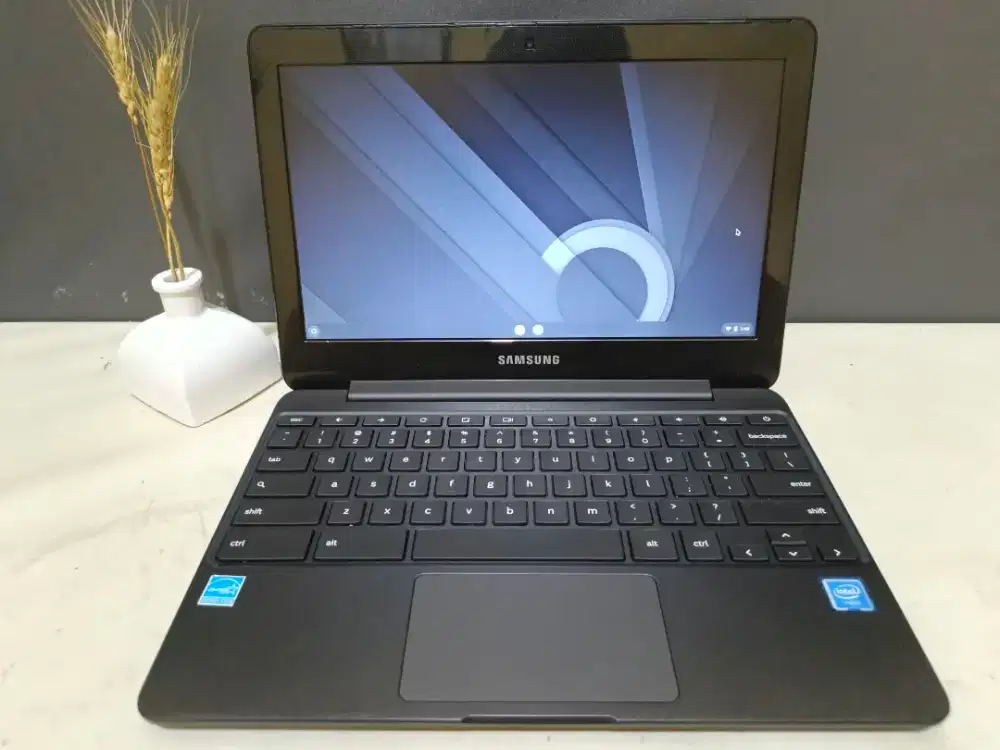 Laptop Samsung Chromebook Celeron N3060 Ram 4Gb Ada Playstore SlimFit