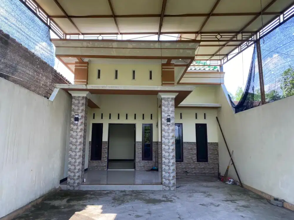 Jual Rumah jl ontoseno parerejo desa gedangsewu pare zen sekoto