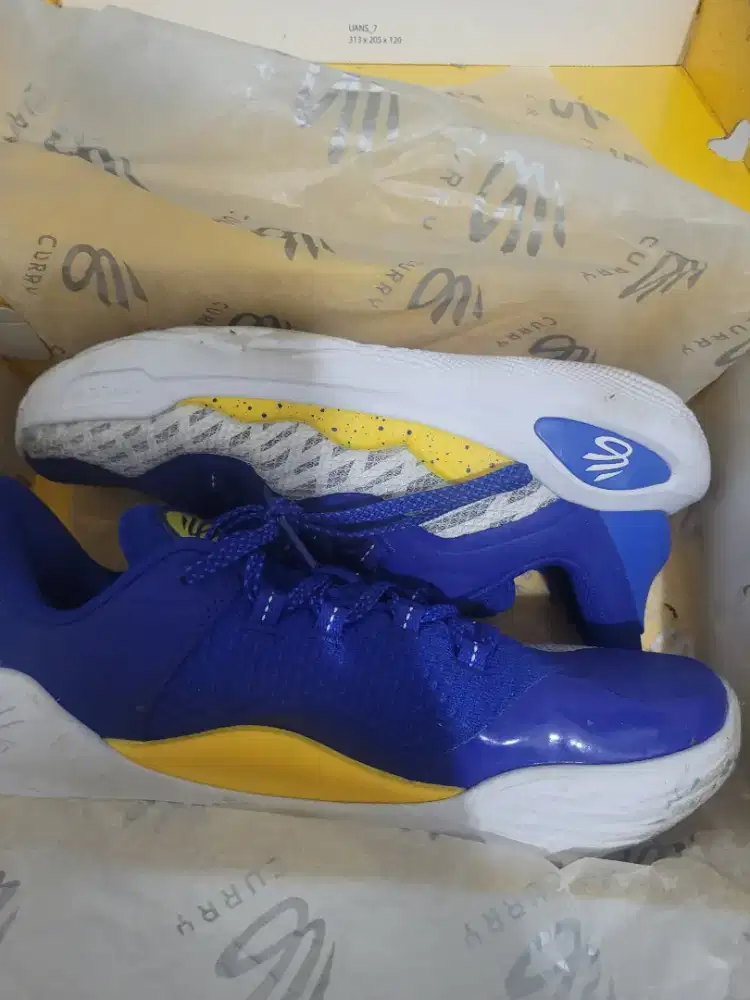 Jual sepatu basket curry 11