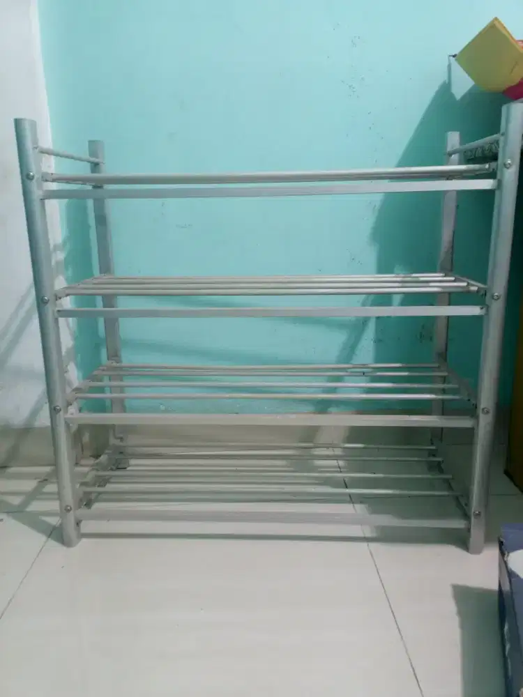 Rak Sepatu Susun 4 ..