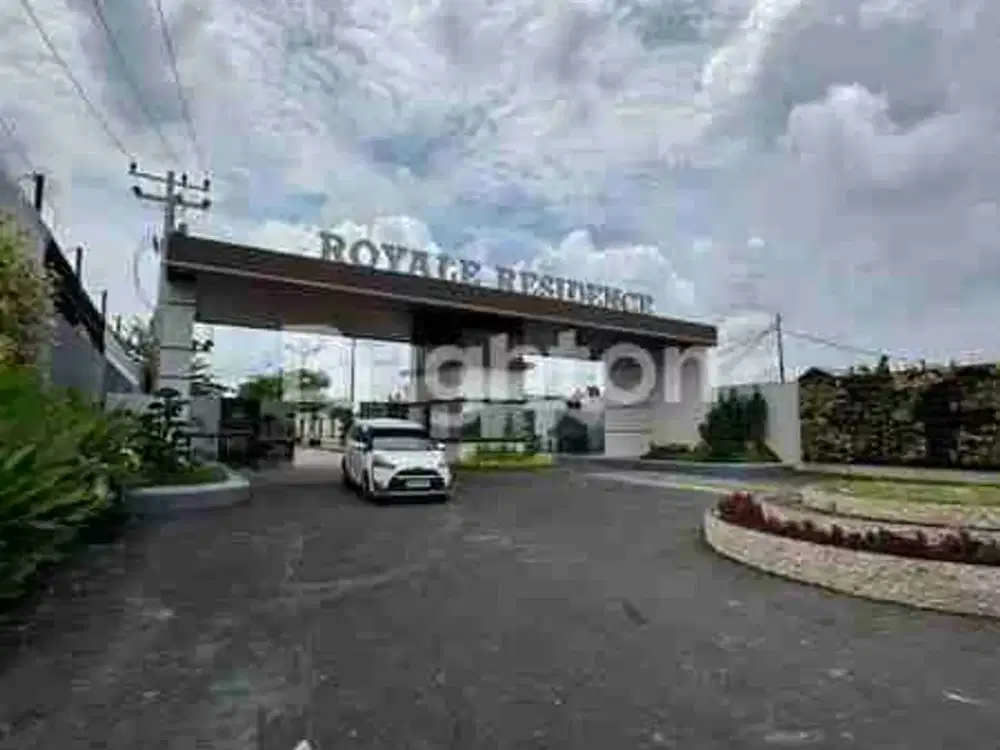 ROYAL RESIDENCE