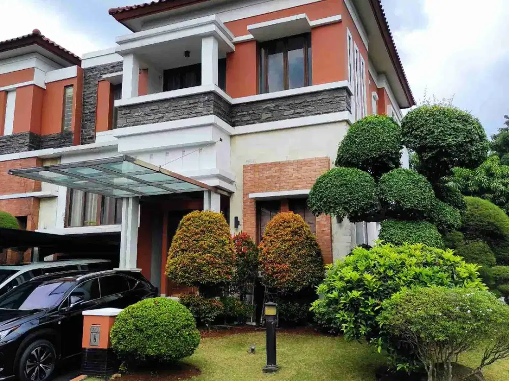 rumah hoek asri strategis dekat mall