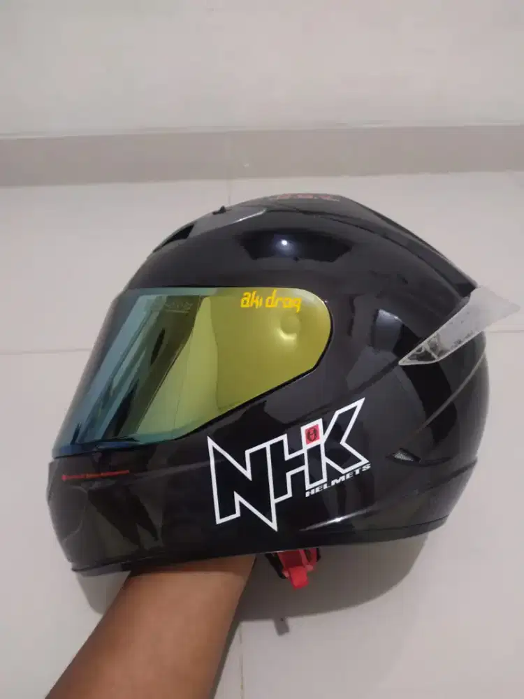 Helm NHK GP1000 Solid