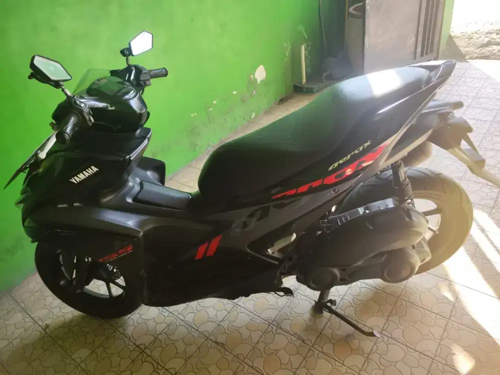 Aerox 2019 hitam