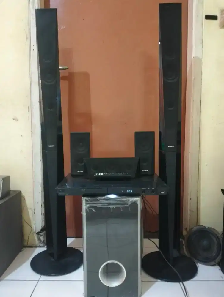Bluray home teather sony BDV-E4100 normal ada bluetooth