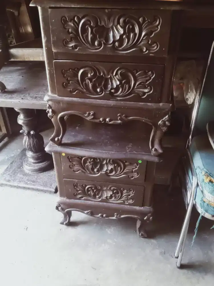 2 unit nakas jati