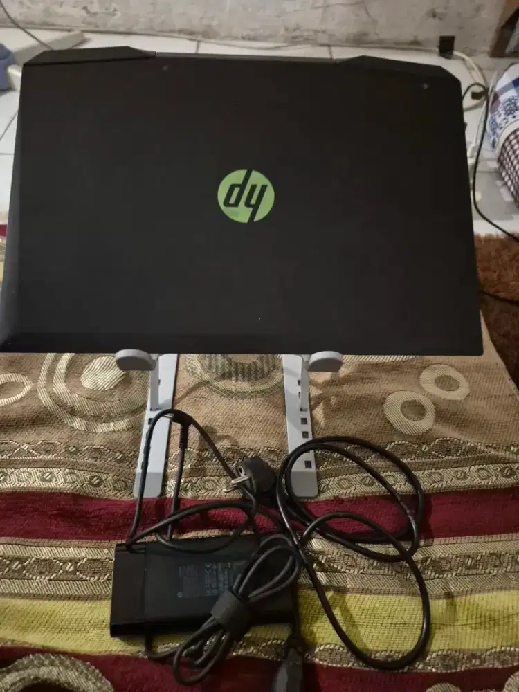 Hp Pavilion i7 gen9 GTX1650 SSD 256 Ram 16gb