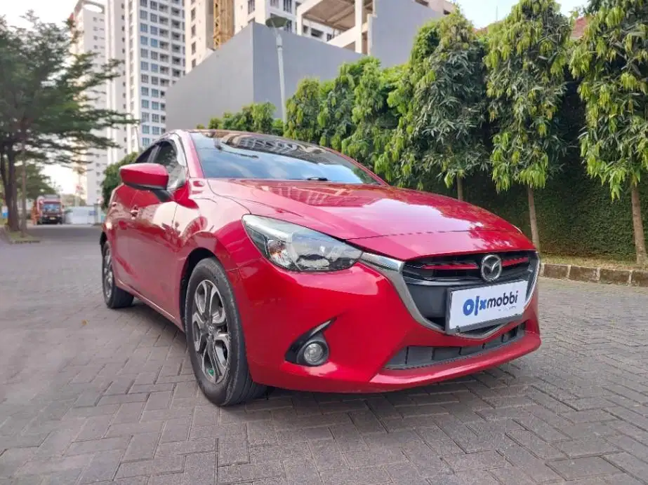 DP MURAH Mazda 2 1.5 R Skyactiv Bensin-AT 2016 Merah CBZBB