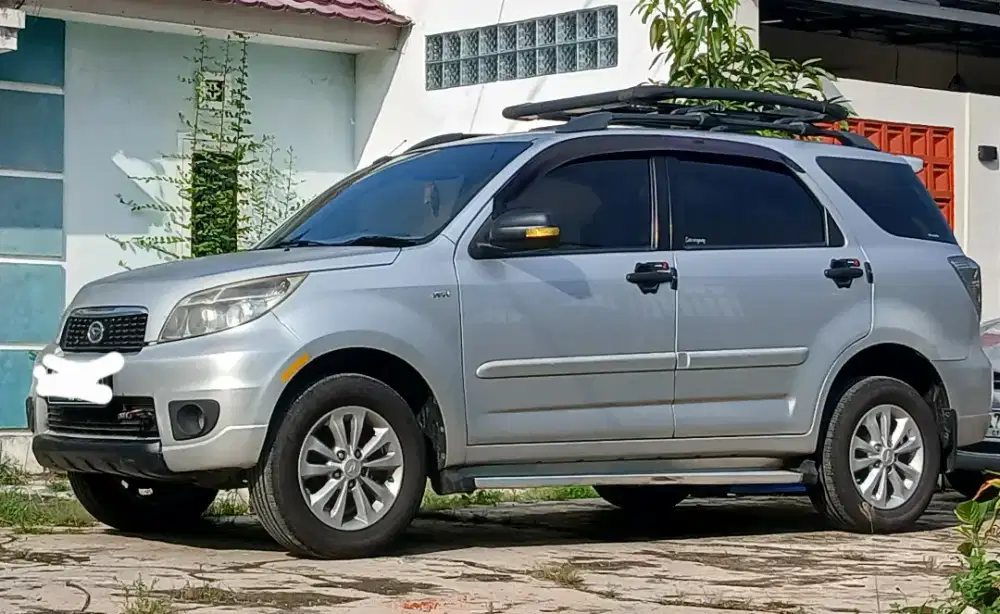 Terios 2011 Silver