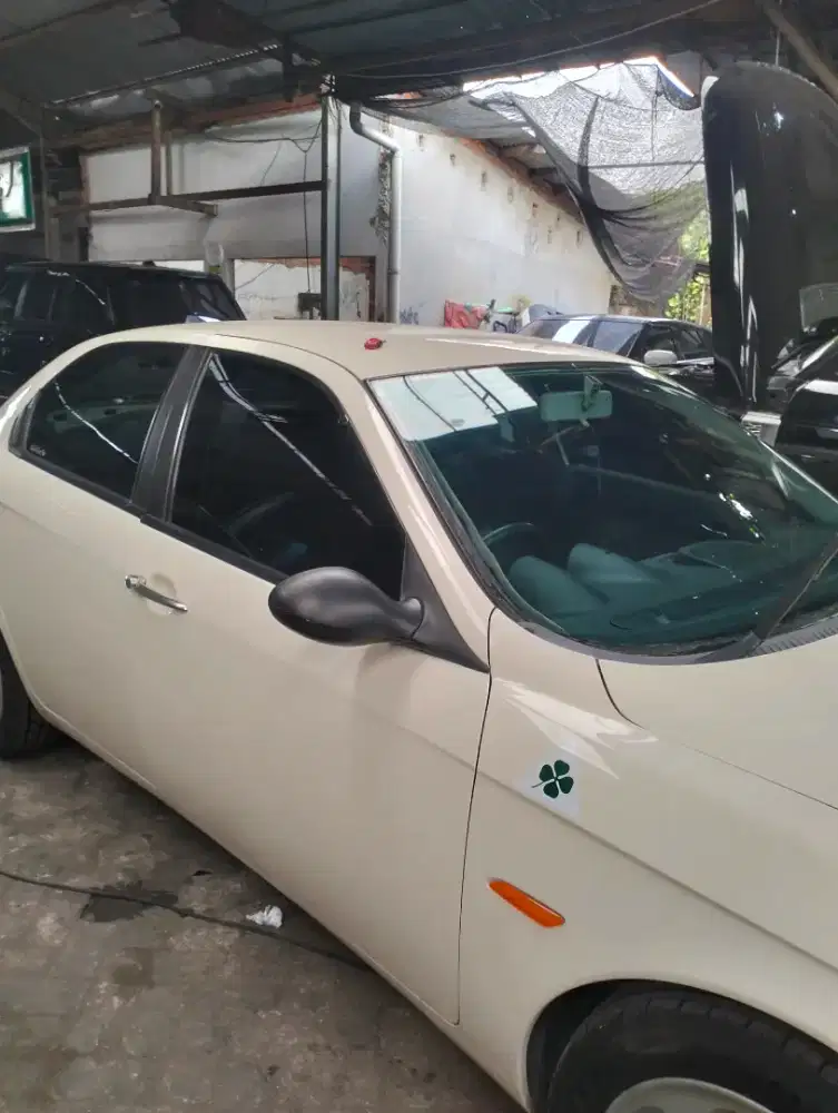 Pusat pemasangan kaca film mobil bisa di panggil