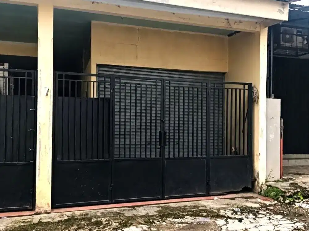 MURAH !! Luas 178 Rumah Bekas Gudang Depok Sukmajaya