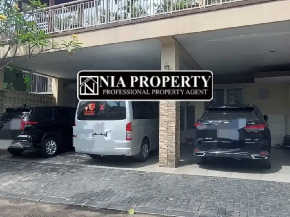 Dijual rumah di citra gran cibubur terdapat swiming pool