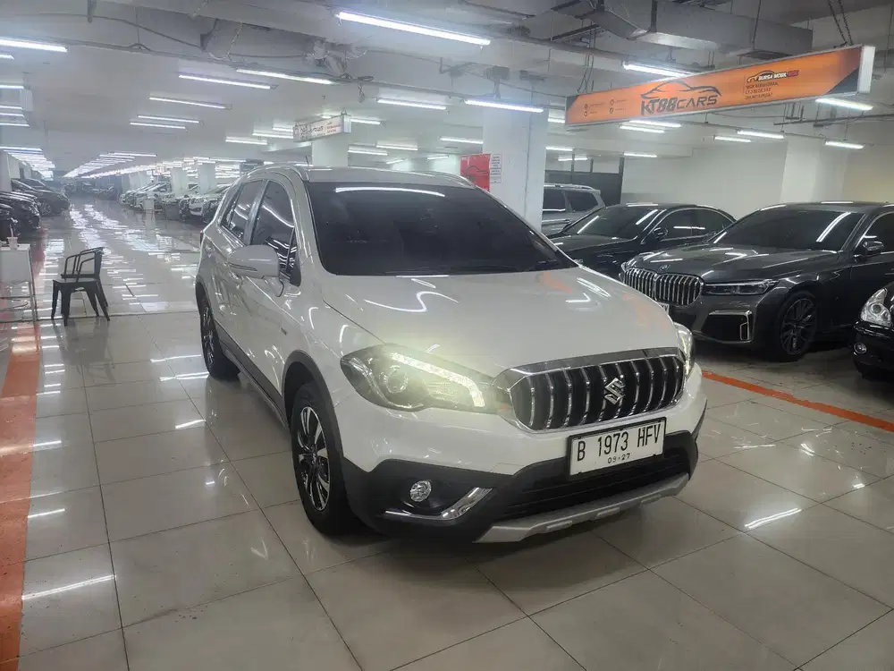 Suzuki Sx4 S Cross 1.5 AT
TH 2022 ( NIK 2022 )