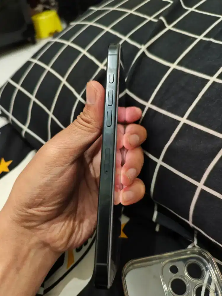 Jual Iphone 16 Pro Max 256 GB Black Titanium