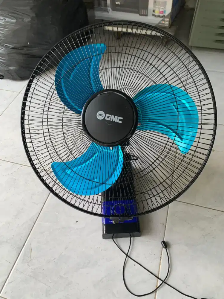 Kipas angin dinding jumbo Turbo GMC seri besi