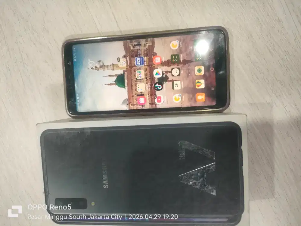 SAMSUNG GALAXY A7 2018