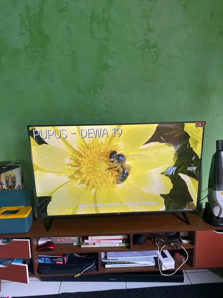 TV TCL 43V6C 4K HDR Google tv fullset LIKE NEW MULUS