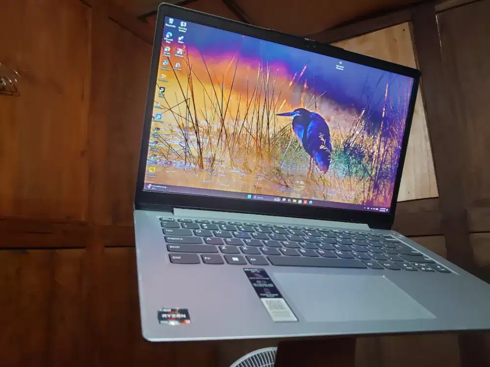 Ryzen 3 7320 U Lenovo Ideapad slim 1 8/256