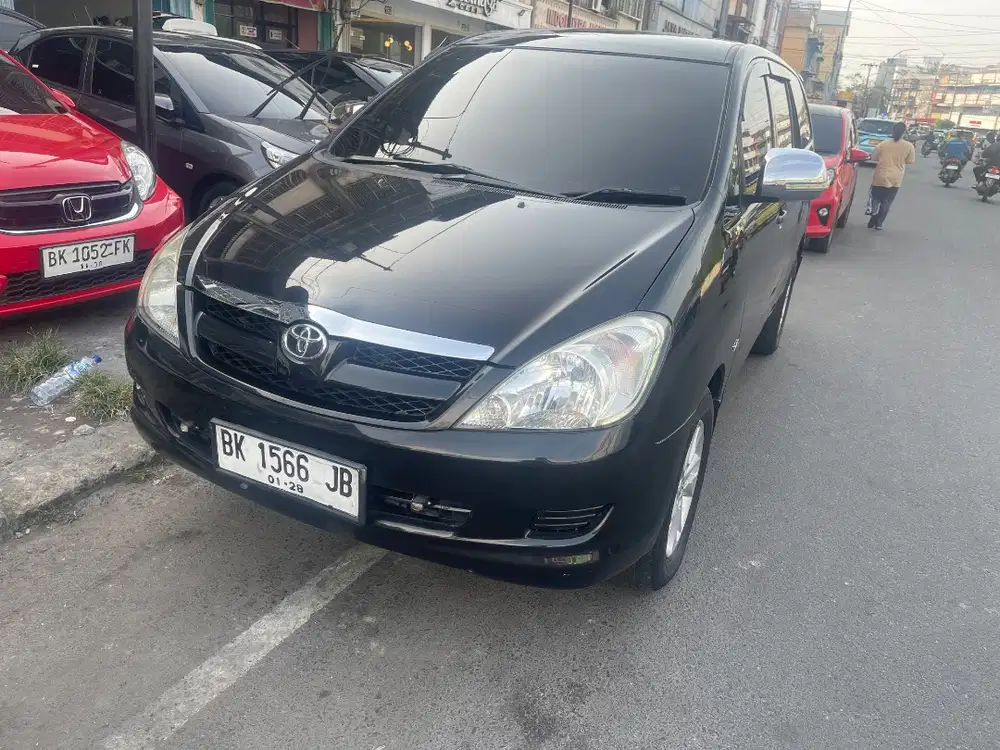 Innova diesel manual 2007 hitam