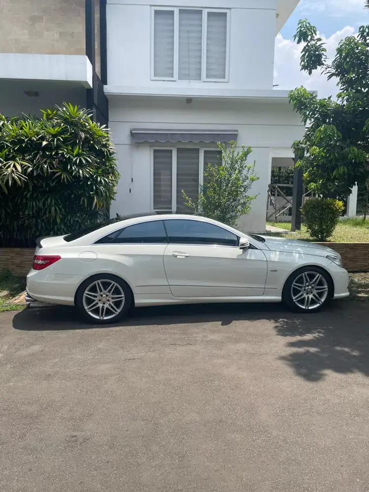 Mercedes-Benz E Class 2012 Bensin