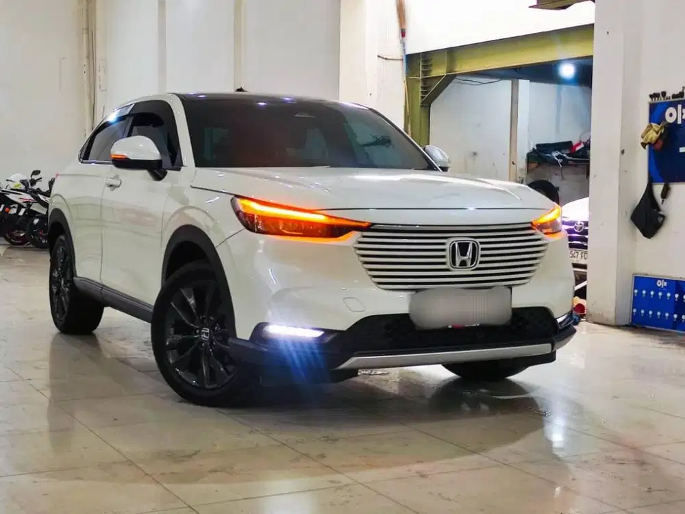 MOBIL BERGARANSI !!!!! HONDA NEW HRV SE MATIC 2025..