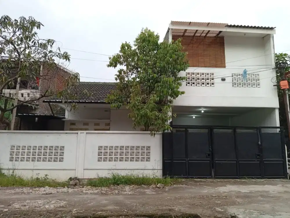 TURUN HARGA ! RUMAH STRATEGIS DENGAN LINGKUNGAN NYAMAN DAN TENANG DI CILEUNYI KULON