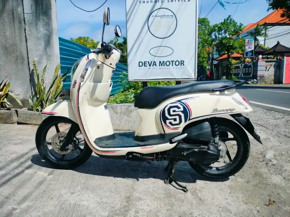 Scoopy 2015 cream Deva motor
