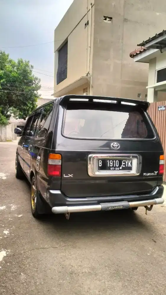 Kijang LX  STD M/T Bensin 1997