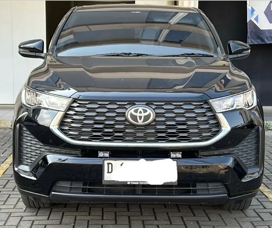 Toyota Kijang Innova 2023 Bensin