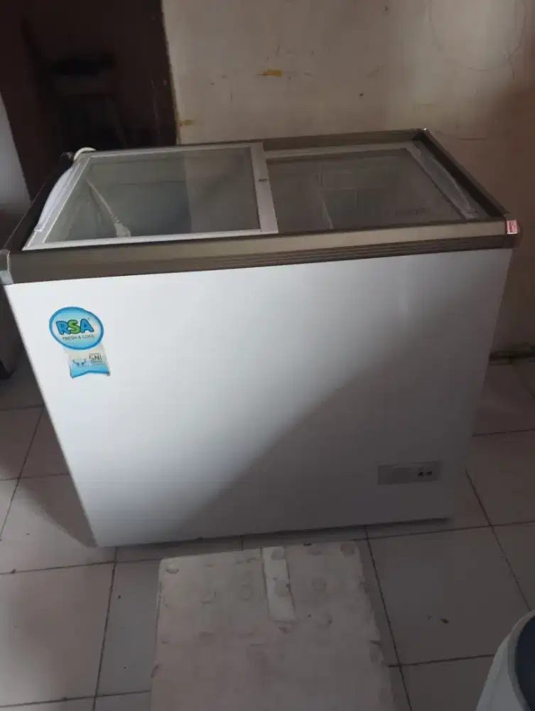 Freezer RSA 197L