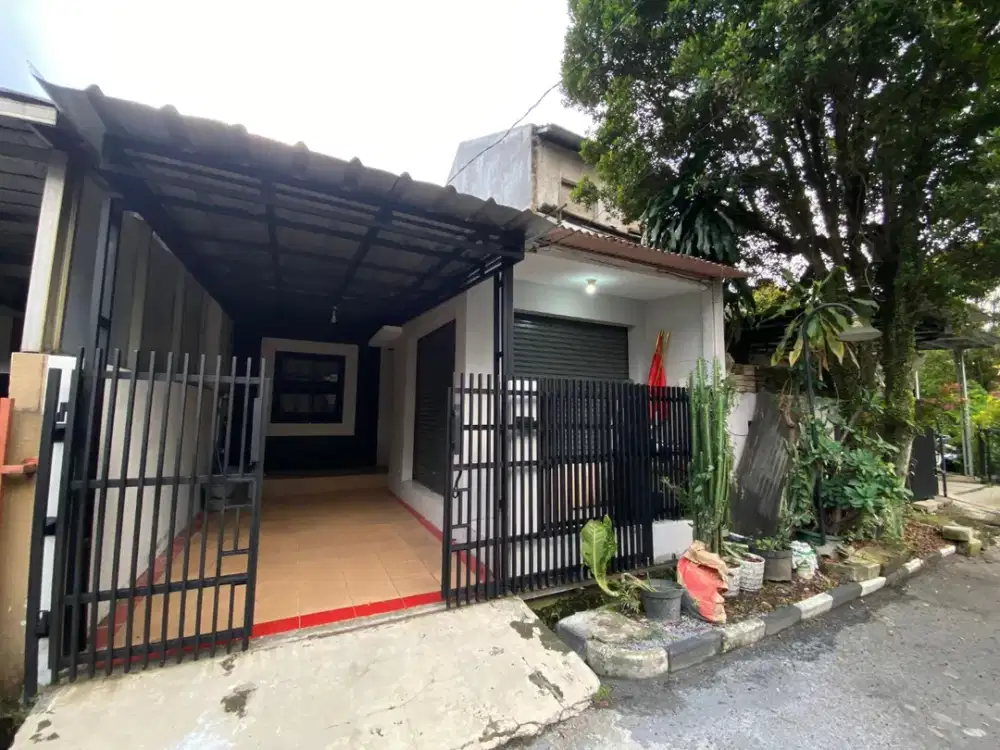 RUMAH MINIMALAS STAREGIS DENGAN LINGKUNGAN NYAMAN DAN TENANG DI GEDEBAGE