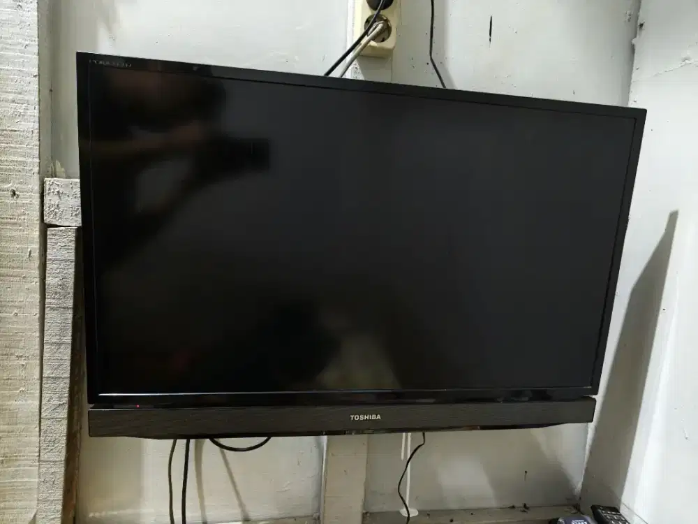 LED Toshiba 32 in Analog