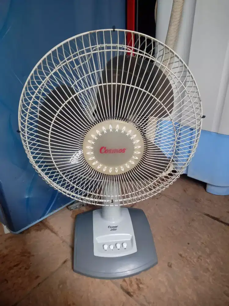 Kipas angin meja 12 inch merk cosmos normal siap pakai nego tipis